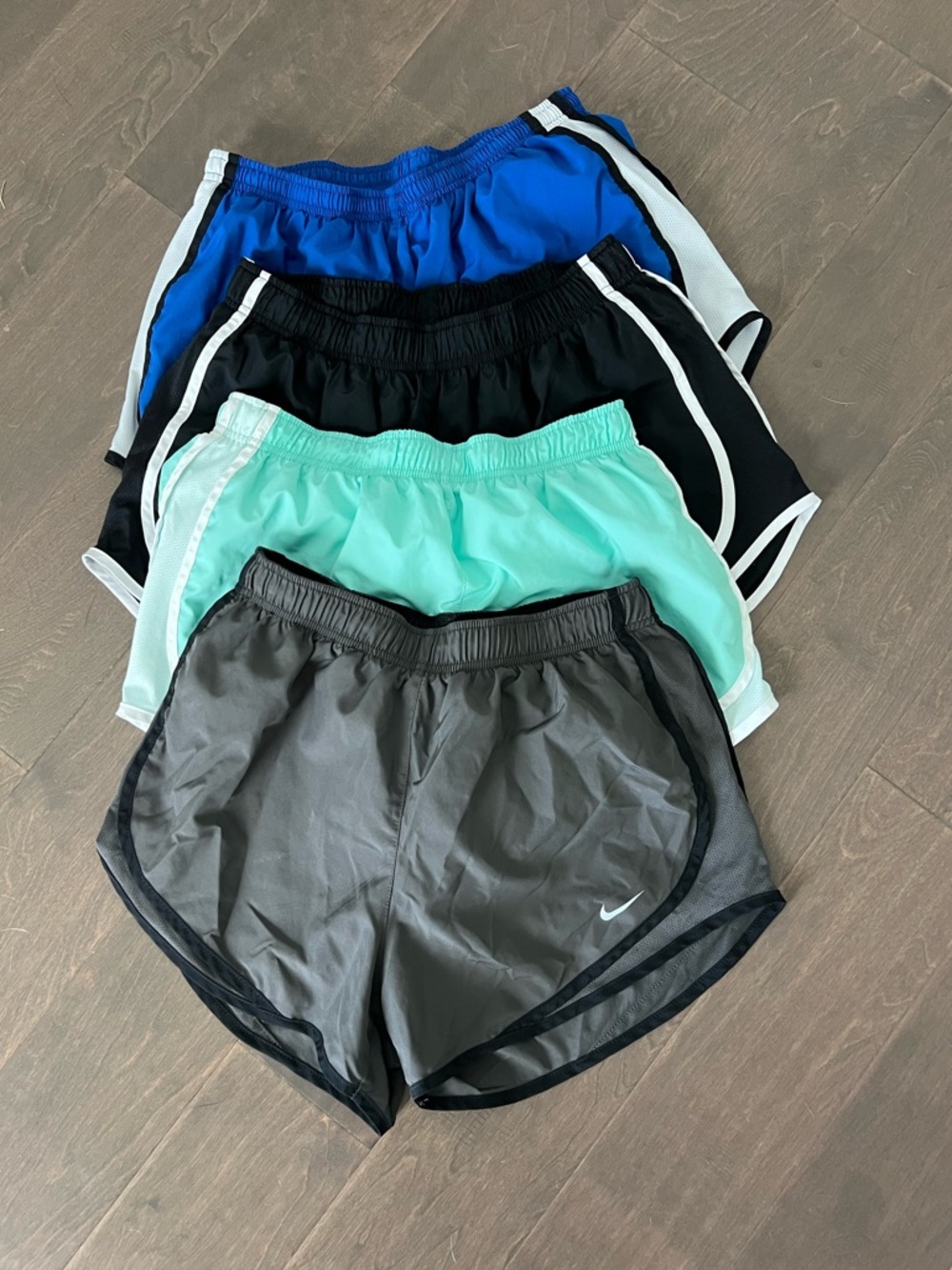 Nike Dri Fit Women’s Shorts Medium - Lot of 4